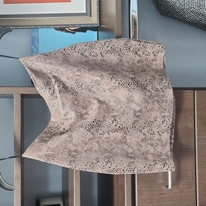 Short stretchy reptile print skirt